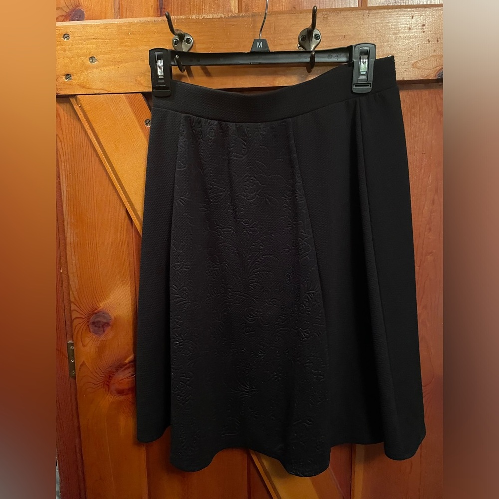 Joe B women’s skirt. Black. Excellent condition
